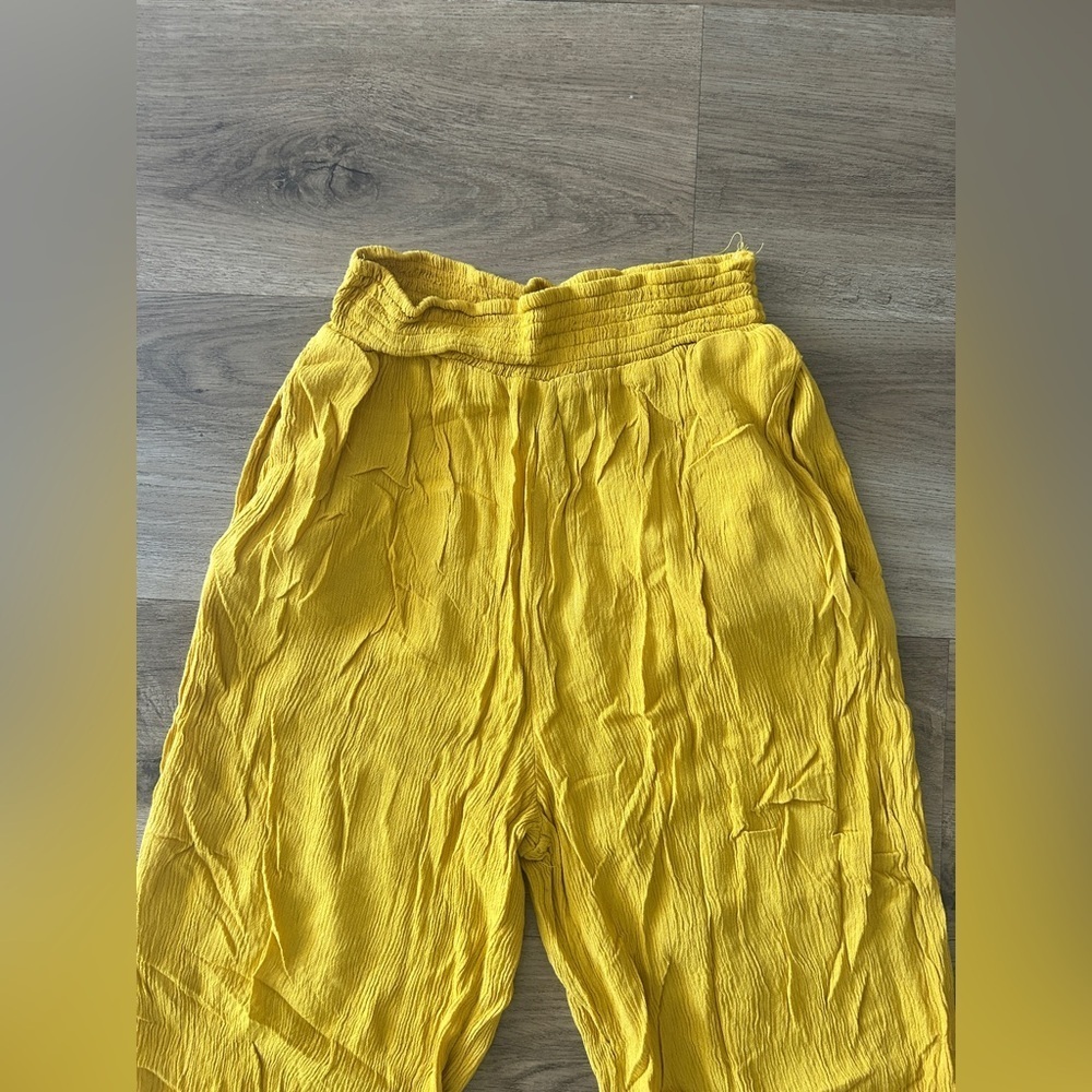 Forever 21 Mustard Yellow Crinkle Wide Leg Pants | Size S- EUC - Picture 4 of 6